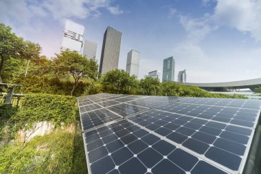 güneş paneli bitki kentsel peyzaj tarihi yerler, ekolojik enerji yenilenebilir kavramı ile.