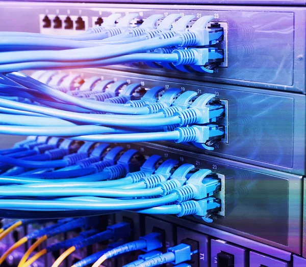 Przełączniki Sieciowe Kable Ethernetowe Data Center Concept — Zdjęcie stockowe