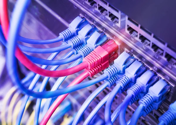 Ethernet kablosu ağ üzerinde arka plan geçer
