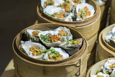 Oyster ile Bambu vapurlar