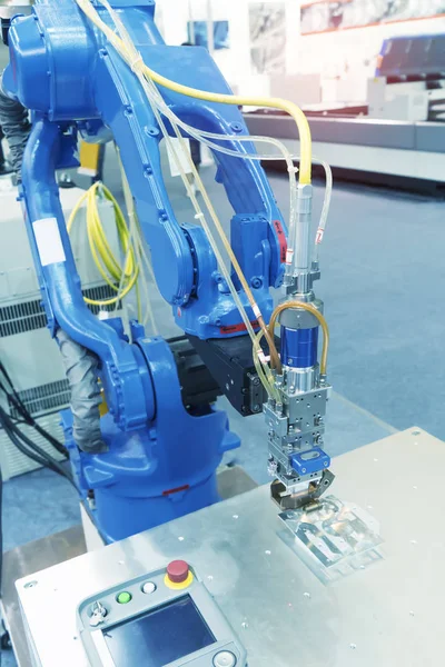 Robotic Handverktyg Vid Industriell Tillverkning Fabrik Smart Fabriksindustri Koncept — Stockfoto