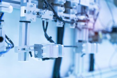 Endüstriyel makinede robotik pnömatik piston emici ünitesi, otomasyon sıkıştırılmış hava fabrikası üretimi