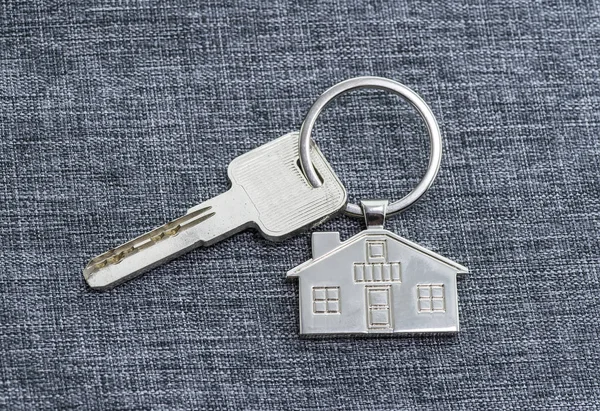 Řetězec Klíče Symbolem Domu Klíčem Koncepce Nemovitostí — Stock fotografie