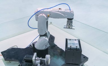 Makinanızın Robotik el
