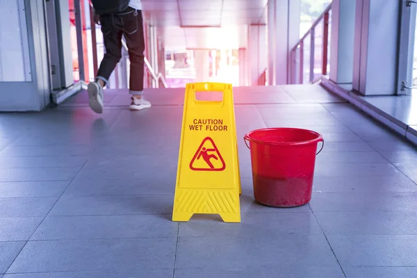 Yellow Caution Wet Floor Sign Wet Floor — Stock Photo, Image