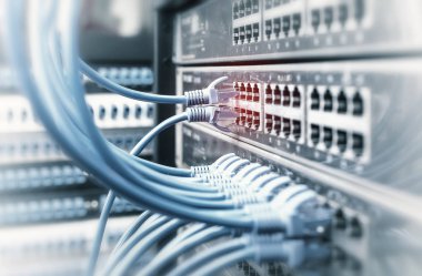 Ethernet kablosu ağ üzerinde arka plan geçer