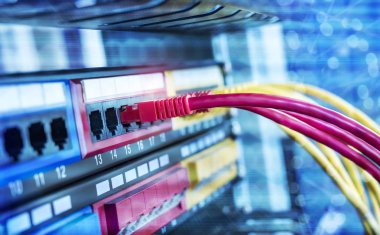 Ethernet kablosu ağ üzerinde arka plan geçer