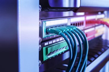 Ethernet kablosu ağ üzerinde arka plan geçer