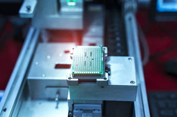 Solderen Ijzer Tips Van Geautomatiseerde Productie Van Soldeer Assemblage Pcb — Stockfoto