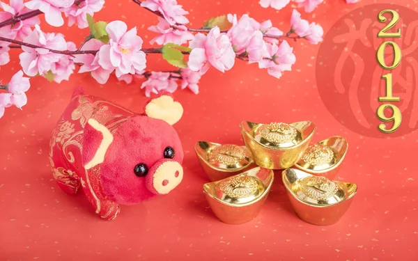 Tradition Chinese cloth doll pig,2019 is year of the pig,Chinese characters translation: \