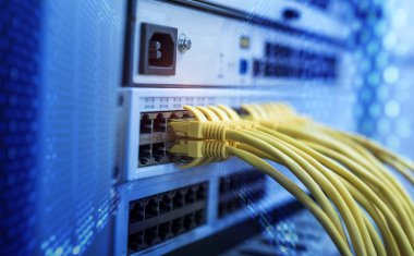 Ağ anahtarı ve ethernet kabloları, Veri Merkezi Konsepti.