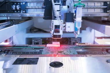 Zenginlik fabrikasındaki robotik görüş sensör kamera sistemi