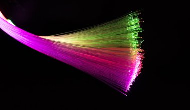 Fiber optik gösteren veri veya Internet iletişim kavramı