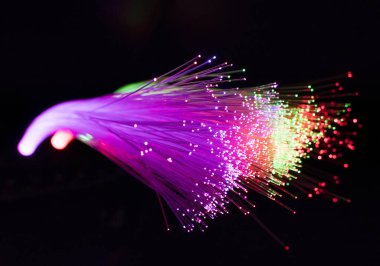Fiber optik gösteren veri veya Internet iletişim kavramı