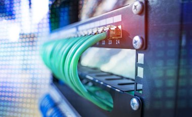 Ağ anahtarı ve ethernet kabloları, Veri Merkezi Konsepti.