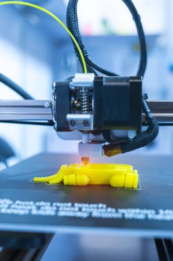 3D printerlere harcama maddeler nesneyi yazdırma