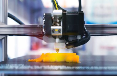 3D printerlere harcama maddeler nesneyi yazdırma