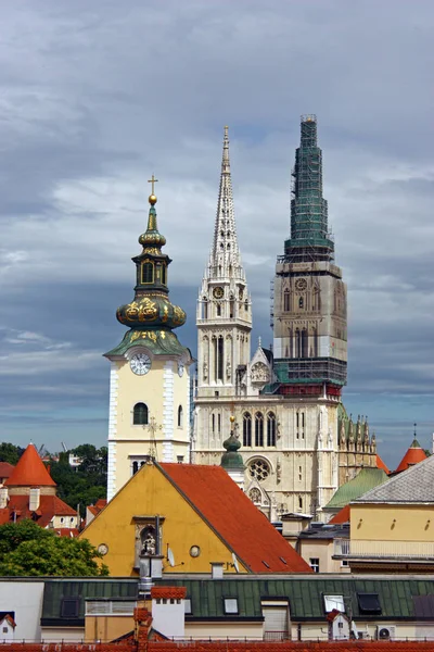 Zagreb Croatia June 2013 View Roofs Zagreb Cathedral Towers — Stock Photo, Image