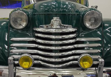 Opel Olympia ön maske, klasik araba