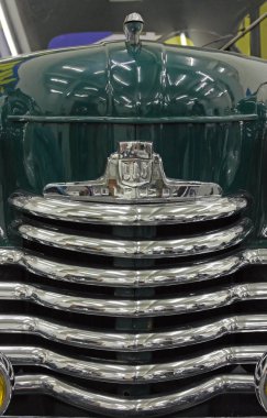 Opel Olympia ön maske, klasik araba