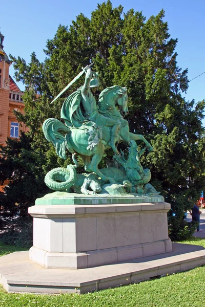Zagreb Croatia Липня 2020 Святий Георгій Вбиває Дракона Скульптура Загребі — стокове фото