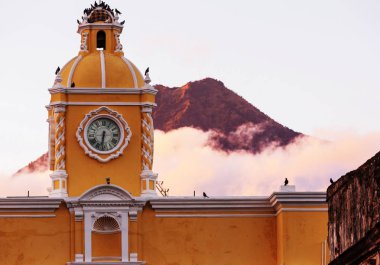 Antigua Guatemala şehrindeki sömürge mimarisi, Orta Amerika, Guatemala