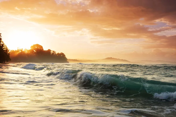 Kosta Rika Daki Güzel Tropikal Pasifik Okyanusu Kıyısı — Stok fotoğraf