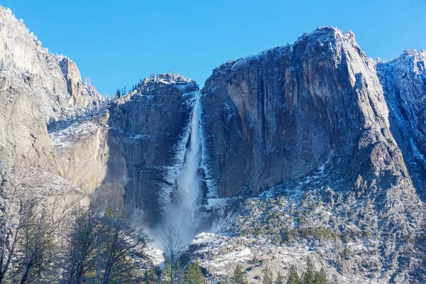 Lindas Paisagens Início Primavera Parque Nacional Yosemite Yosemite Eua — Fotografia de Stock