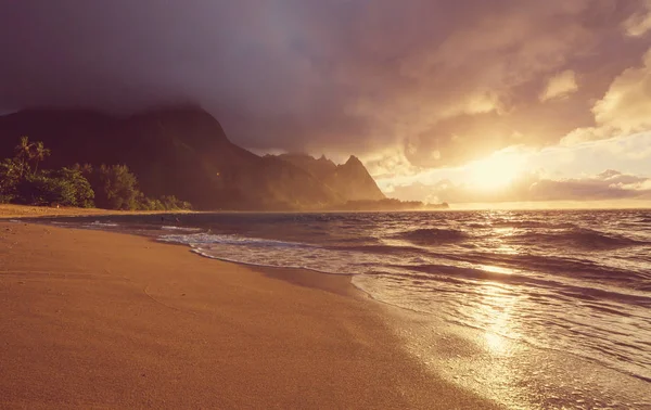Krásná Scéna Tunelech Beach Ostrově Kauai Havaj Usa — Stock fotografie