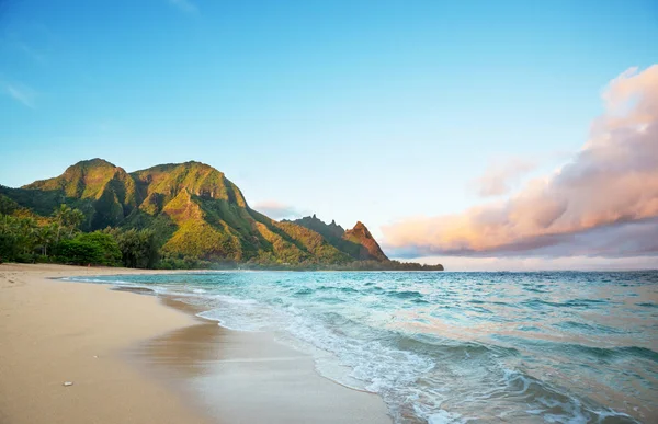 Piękna Scena Tunnels Beach Wyspie Kauai Hawaje Usa — Zdjęcie stockowe