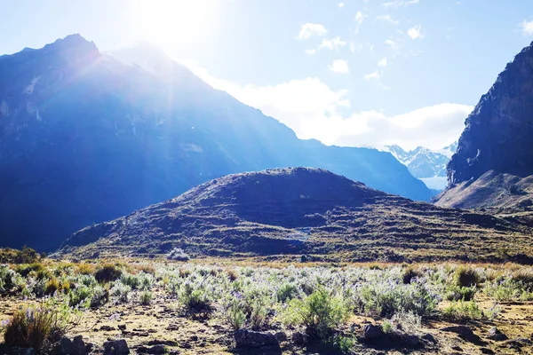 Wunderschöne Berglandschaften Der Cordillera Huayhuash Peru Südamerika — Stockfoto