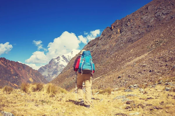 Cordillera Dağlarında Yürüyüş Sahnesi Peru — Stok fotoğraf