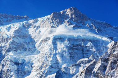 Dağların manzarası, Kanchenjunga Bölgesi, Himalayalar, Nepal.