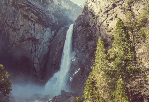 Τοπία Όμορφα Νωρίς Την Άνοιξη Εθνικό Πάρκο Yosemite Yosemite Ηνωμένες — Φωτογραφία Αρχείου