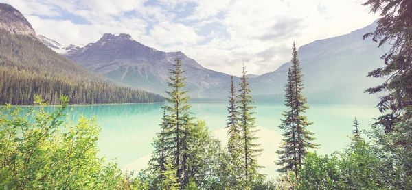 Serenity Emerald Lake Nel Parco Nazionale Yoho Canada — Foto Stock