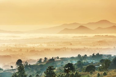 Guatemala 'da inanılmaz dağlar var.
