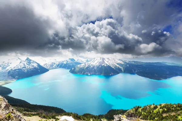 Kirándulás Türkiz Vizek Festői Garibaldi Közelében Whistler Kanada Nagyon Népszerű — Stock Fotó