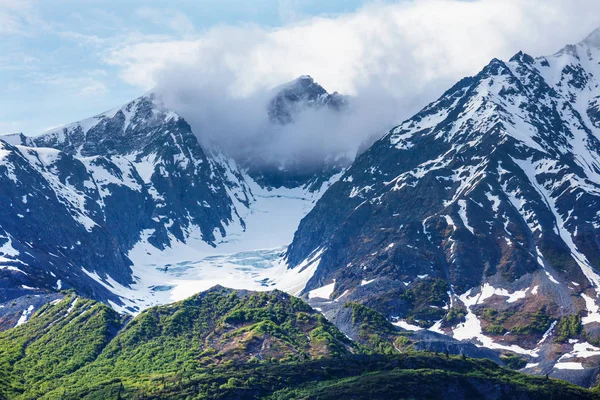 Malerische Berge Alaska Sommer Schneebedeckte Massive Gletscher Und Felsige Gipfel — Stockfoto