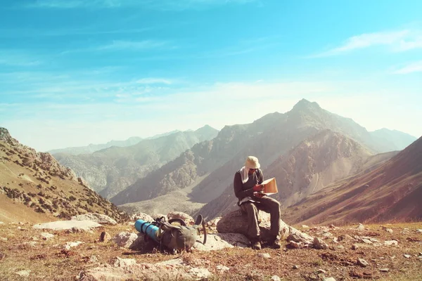 Homme Sur Belle Haute Montagne Pamir — Photo