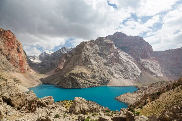 Belo Lago Sereno Nas Montanhas Fann Ramo Pamir Tajiquistão — Fotografia de Stock