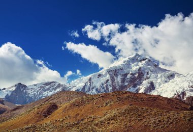 Cordillera Huayhuash, Peru, Güney Amerika 'daki güzel dağ manzaraları