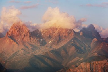 Güzel manzara Fann dağlar, Tacikistan