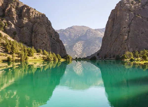 Hermoso Lago Sereno Las Montañas Fanns Rama Pamir Tayikistán — Foto de Stock