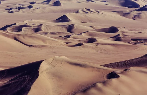 Άσπιλοι Αμμόλοφοι Στην Απομακρυσμένη Έρημο — Φωτογραφία Αρχείου