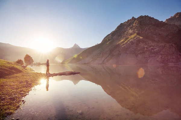 Krásné Klidné Jezero Fanns Hory Větev Pamir Tádžikistánu — Stock fotografie