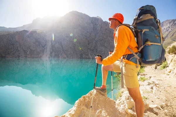 Hora Wanderlust Homem Caminhando Belas Montanhas Fann Pamir Tajiquistão Ásia — Fotografia de Stock