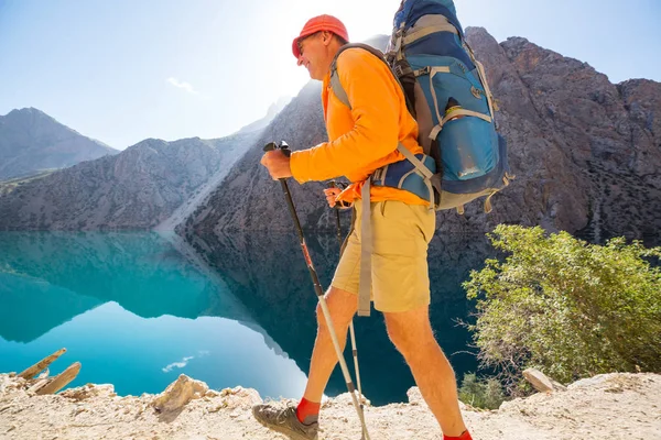 Fernweh Zeit Mann Beim Wandern Schönen Fann Gebirge Pamir Tadschikistan — Stockfoto