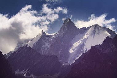 Pamir güzel yüksek dağın