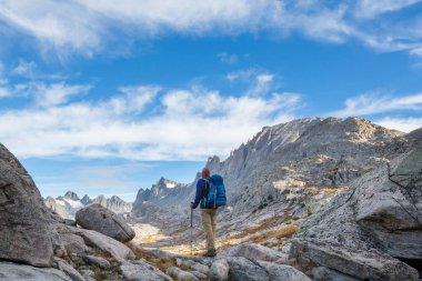 Rüzgar nehri aralığında Wyoming, ABD fiyatı. Sonbahar sezon.