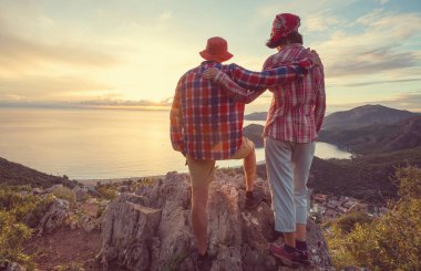 Türkiye dağlarındaki güzel doğa manzaraları. Lycian tarzı yürüyüşçüler arasında meşhurdur..
